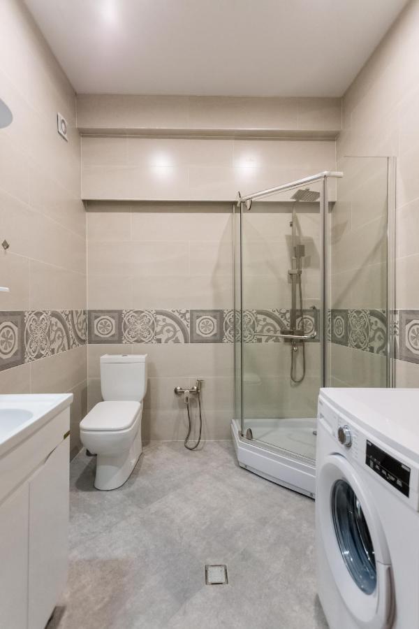 Apartment In The City Center Lll Tbilisi Exterior foto